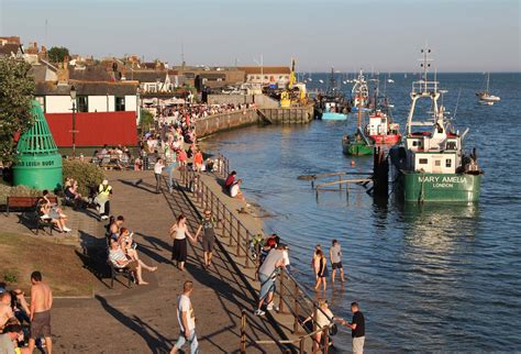 accuweather leigh on sea